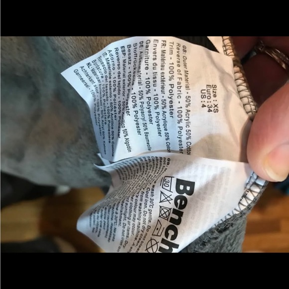 Women's Bench Hooded Jacket - Picture 5 of 5